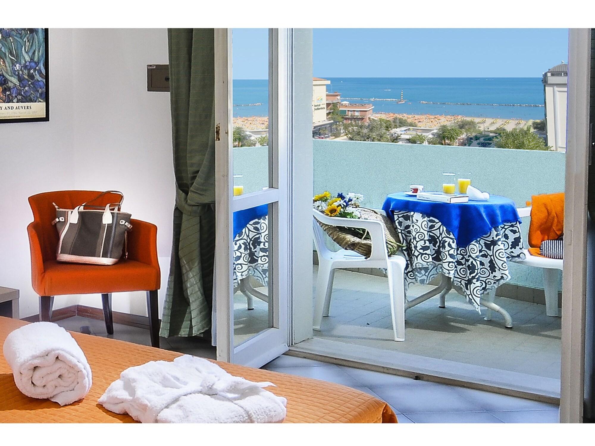 Hotel Losanna Gabicce Mare Exterior photo