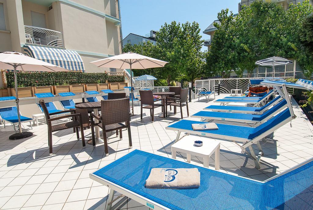Hotel Losanna Gabicce Mare Exterior photo